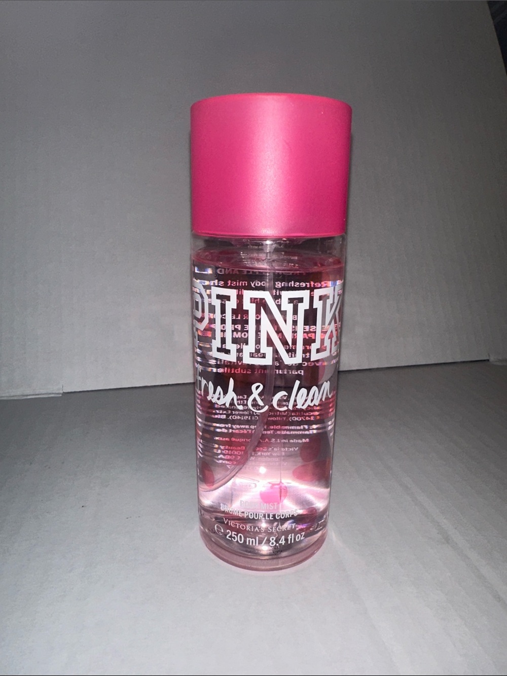 Victoria's Secret PINK Fresh & Clean Body Mist - Pink Cap